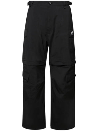 detachable-leg cargo trousers
